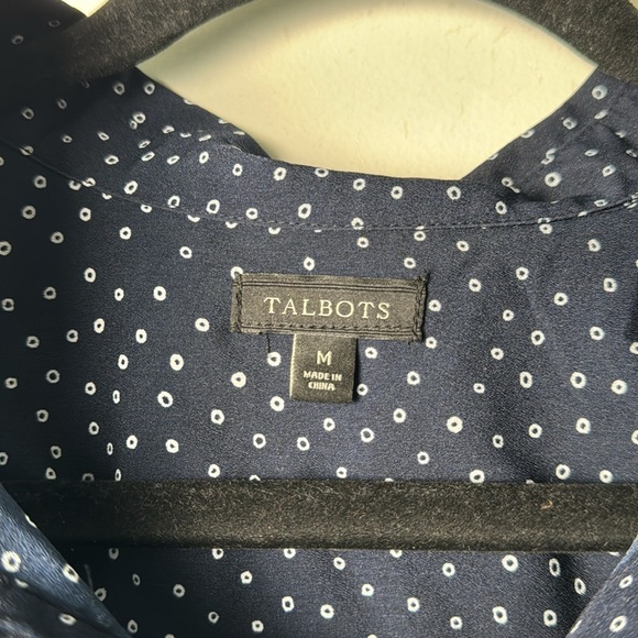 EUC Talbots Navy Hidden Button Down Business Casual Blouse Size Medium - Picture 6 of 8